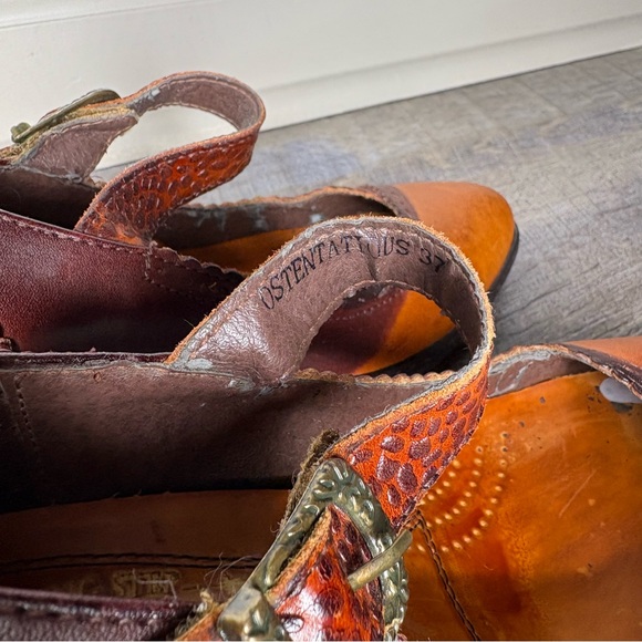 Lartiste spring step Ostentatious Mary Jane pump leather boho - Picture 9 of 10